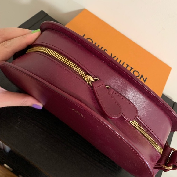 APC Half moon bag in burgundy - Picture 4 of 7
